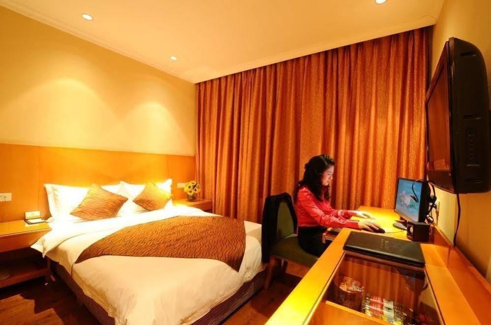 Taiji Business Hotel Chengdu Extérieur photo